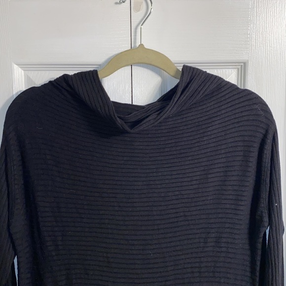 Free People We The Free Mock Neck Flowy Turtleneck Thermal - Picture 3 of 8